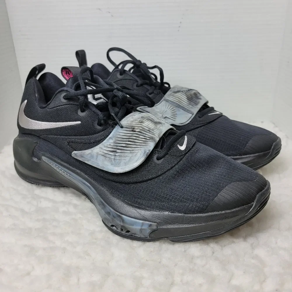 Nike Zoom Freak 3 Mens Size 13 Sneaker DA0694 002 Black Metallic Silver Shoes
